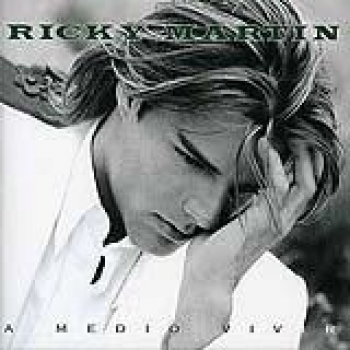 Album A medio vivir de Ricky Martin